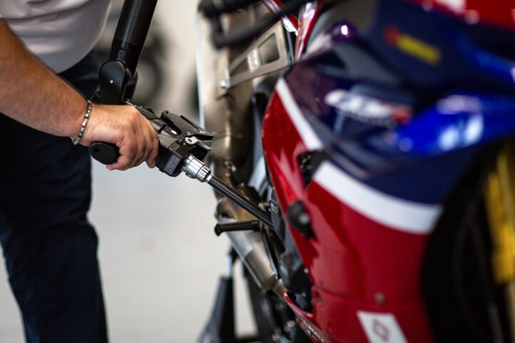 PARTENARIAT RECONDUIT ENTRE LA FFM ET HEXAGON MI QUI DEVIENT FOURNISSEUR TECHNIQUE DU CHAMPIONNAT DE FRANCE SUPERBIKE 