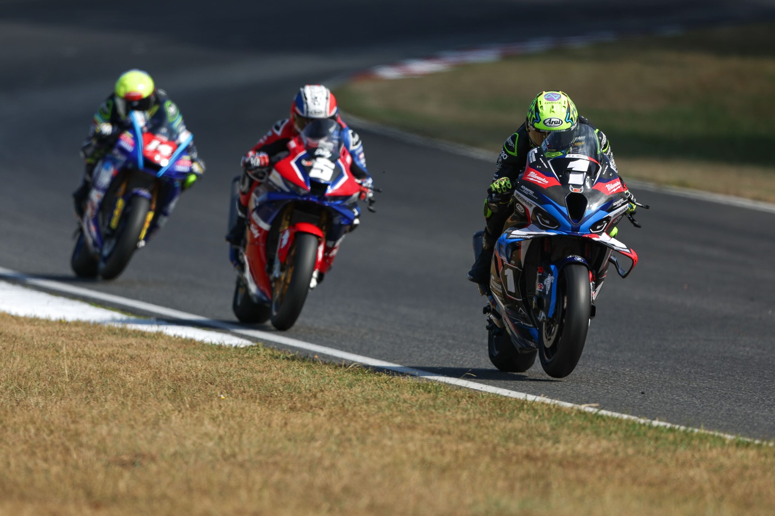 PAU ARNOS (64) : UN WEEK-END D’ENVERGURE MONDIALE POUR LE FSBK