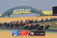 Depart SP600 Course 2
LE MANS FSBK 2022
1 ére manche du Championnat de France Superbike
26 & 27 Mars  Mars 2022
© PHOTOPRESS
Tel: 06 08 07 57 80
info@photopress.fr