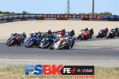 Depart SB Course 1.
LEDENON FSBK 2022.
3 ème manche Championnat de France Superbike.
28 & 29 Mai 2022.
© PHOTOPRESS
Tel: 06 08 07 57 80.
info@photopress.fr