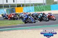 Départ Superbike course 1.
MAGNY-COURS FSBK 2023.
Quatrième manche Championnat de France Superbike.
1 / 2 Juillet 2023.
© PHOTOPRESS.
Tel: 06 08 07 57 80.
info@photopress.fr