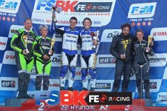 Podium side car course 1.
MAGNY-COURS FSBK 2022.
5 ème manche Championnat de France Superbike.
2 & 3 Juillet 2022.
© PHOTOPRESS.
Tel: 06 08 07 57 80.
info@photopress.fr