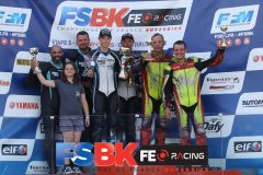 Podium side car course 2.
MAGNY-COURS FSBK 2022.
5 ème manche Championnat de France Superbike.
2 & 3 Juillet 2022.
© PHOTOPRESS.
Tel: 06 08 07 57 80.
info@photopress.fr