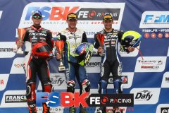 Podium SB Challenger Course 2.
PAU-ARNOS FSBK 2022.
4 ème manche Championnat de France Superbike
18 & 19 Juin 2022
© PHOTOPRESS
Tel: 06 08 07 57 80
info@photopress.fr